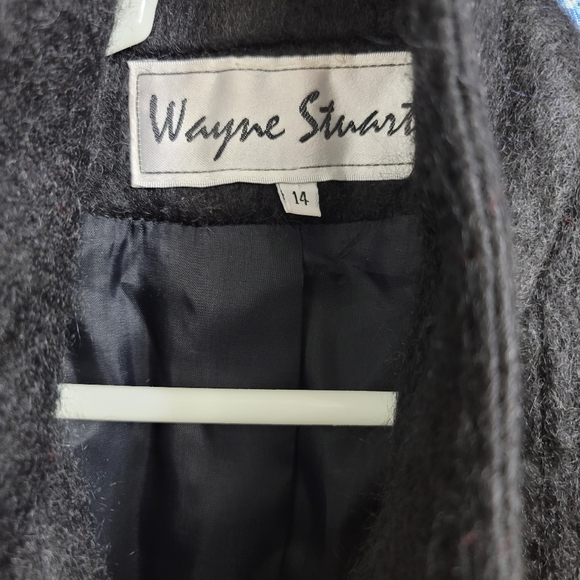 *Vintage*  Wayne Stuart Mohair double breasted womens jacket.  Size 14.  (785) - Picture 4 of 5